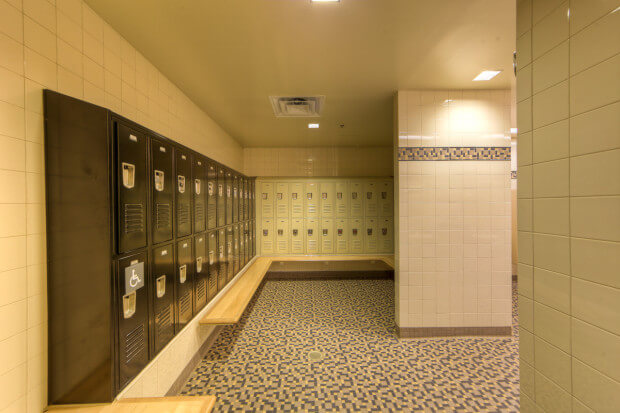 UCF Rec&Wellness_locker room